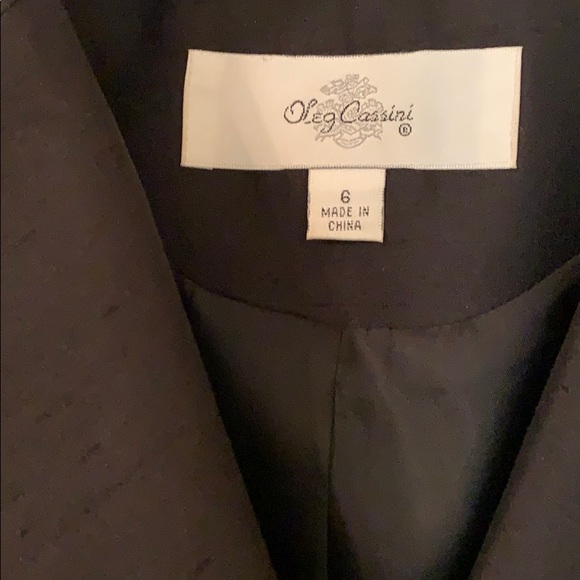 Oleg Cassini Skirt Suit - Picture 5 of 8